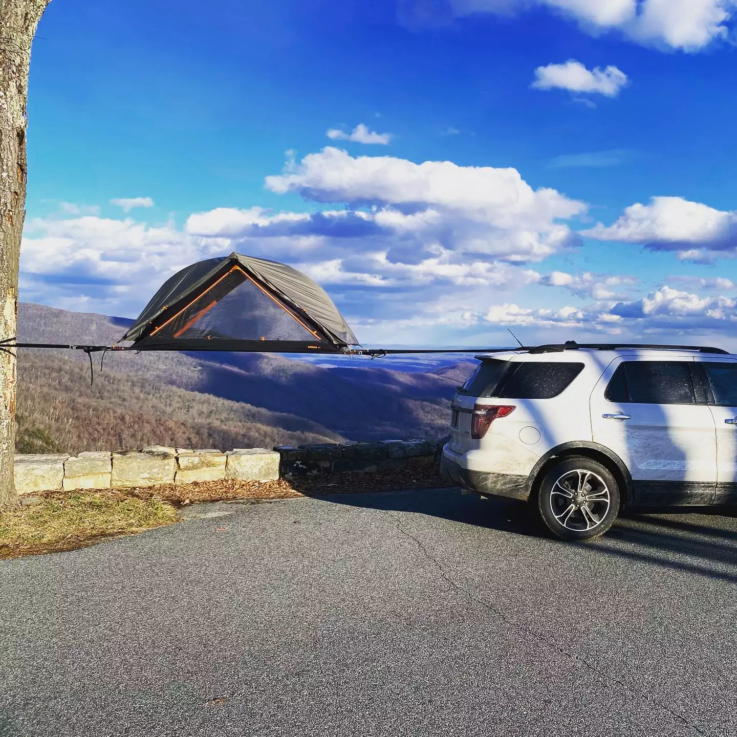 The Aerial A1 rigged up to vehicle