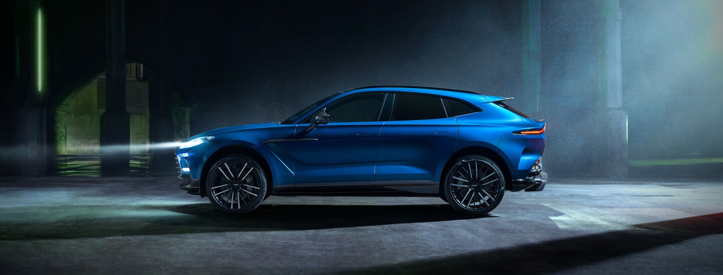 El motor V8 del DBX recibe grandes inyecciones de potencia y par