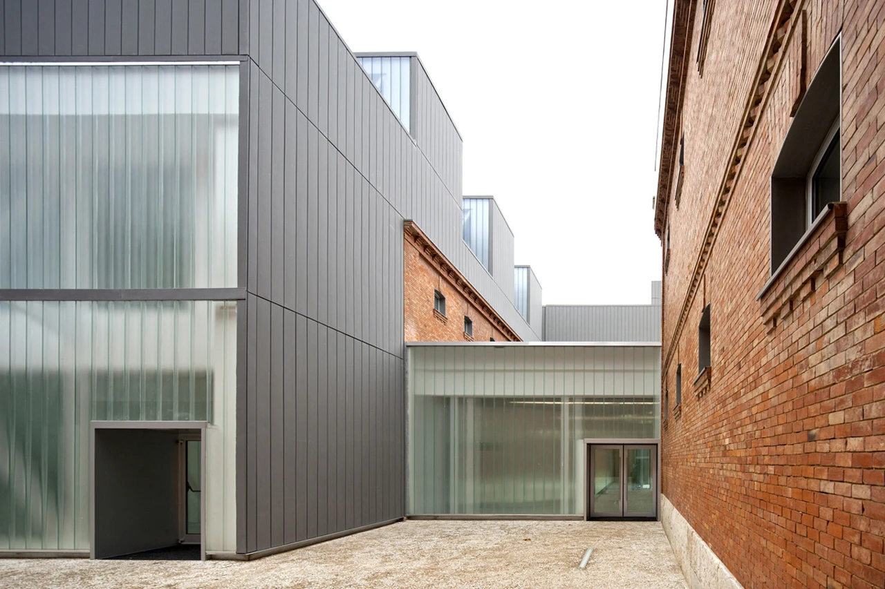 That EXIT Architects describes the redeveloped Palencia Civic Center as a rehabilitation rather than a refurbishment is apt considering the 19th century building was originally a prison