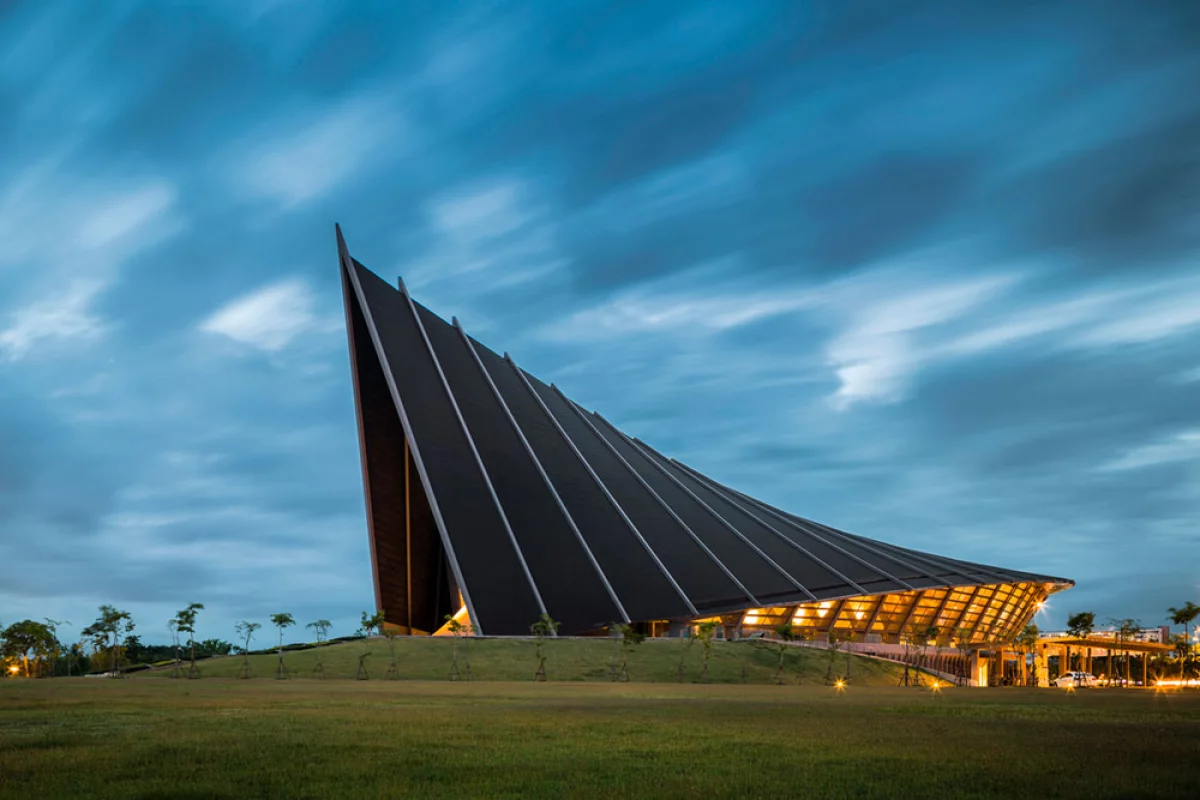 Prince Mahidol Hall, the largest concert hall in Thailand. By Architects 49 Limited and winner under the "Sports and Recreation" category of the 2018 International Architecture Awards