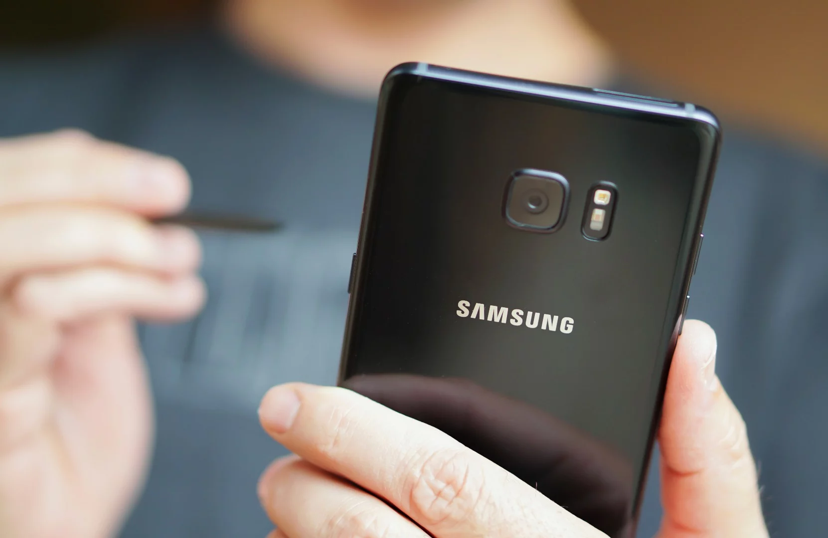 Why does the Note 7 cost $850?