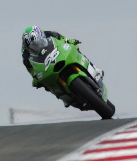 At the finish Nakano was just 4.5s seconds behind race winner Valentino Rossi, having closed the gap to Alex Barros (fifth) and Max Biaggi (fourth) to just over one second in the final laps.