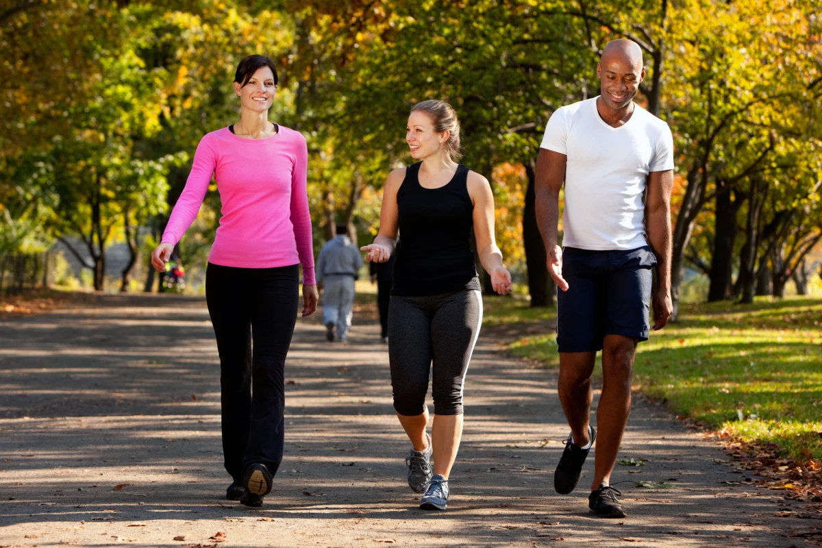 The risk of chronic low back pain can be reduced by walking daily