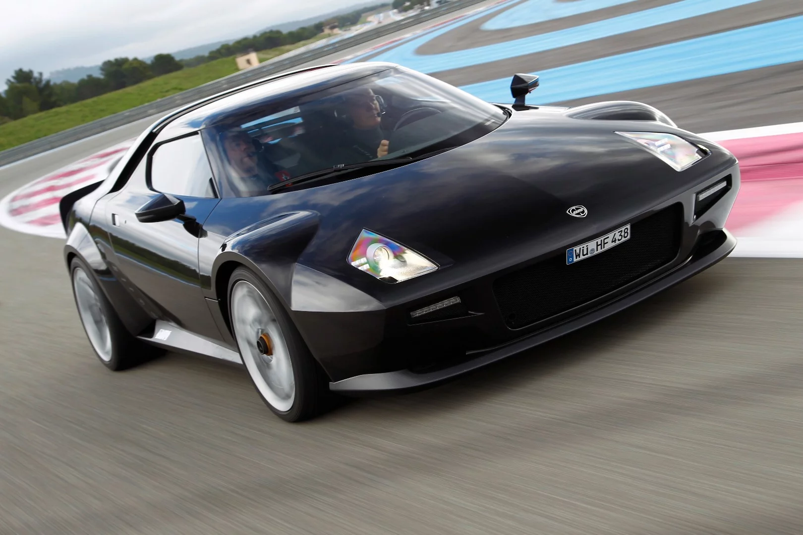 The all-new Stratos' is based on the Ferrari 430 Scuderia from which it borrows its chassis and 4.3-liter naturally-aspirated V8