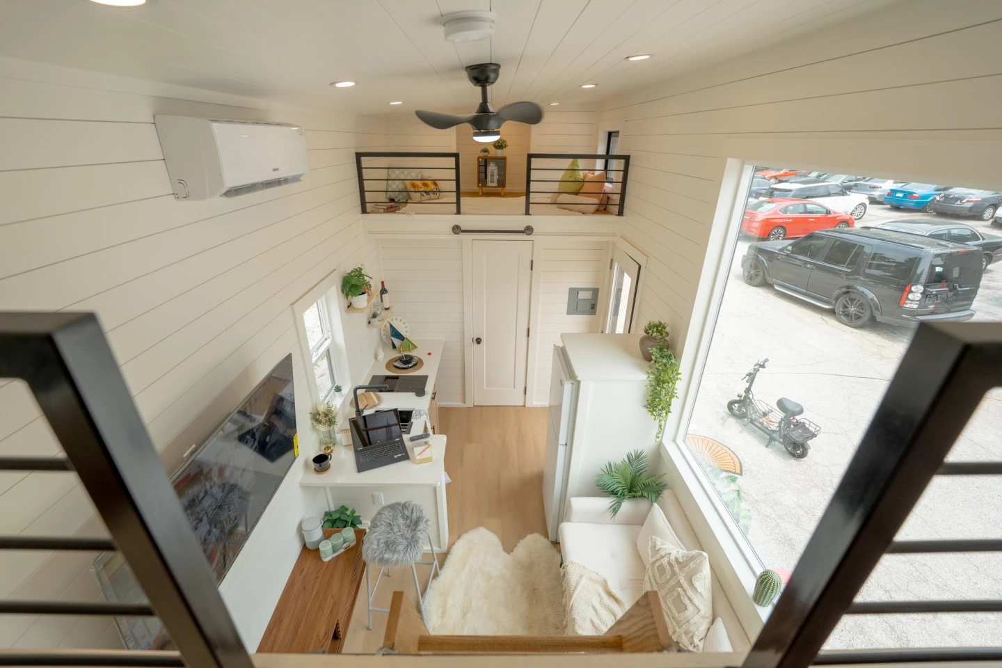 The Avalon V2's interior measures 204 sq ft (19 sq m)