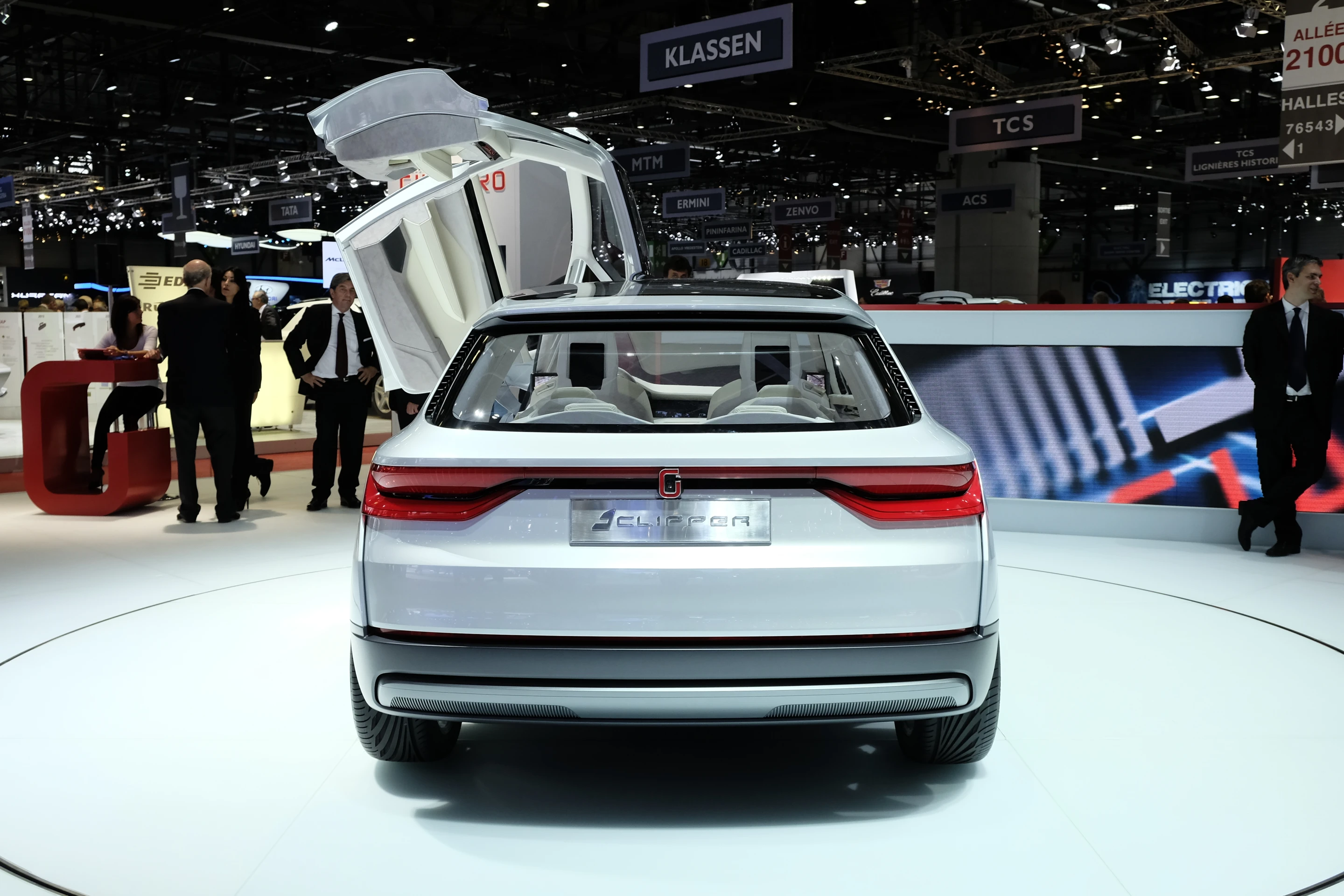 The Italdesign Giugiaro Clipper rear view