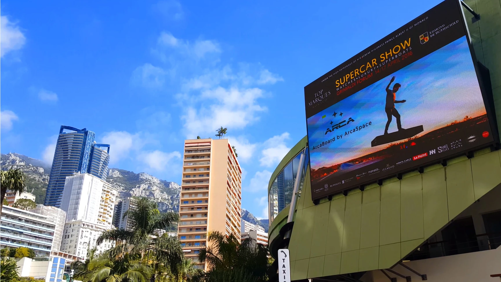 One of the stars of the show and the media drawcard for publicity purposes was the US$14,900 (€13,200) Arcaboard. With prices of most of the exotica at the show starting at least 20 times that much, the wow factor and accessibility of this innovative new consumer product made it one of the poster children of the well-oiled publicity machine.