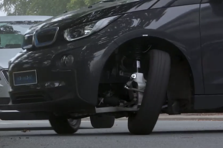 It does look a bit like the wheels are about to fall off, mind you