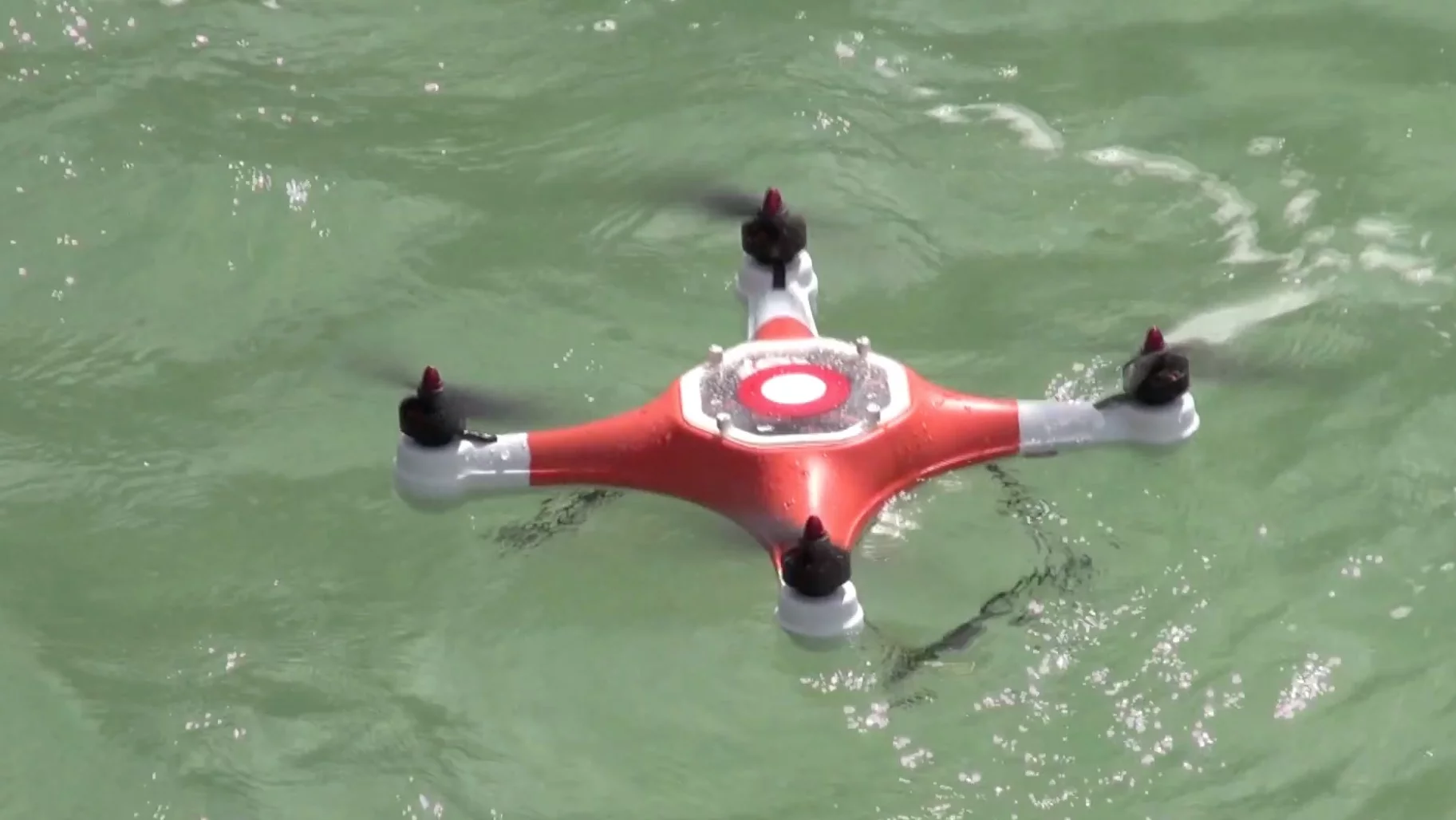 The Splash Drone can land on the water, to shoot beneath the surface