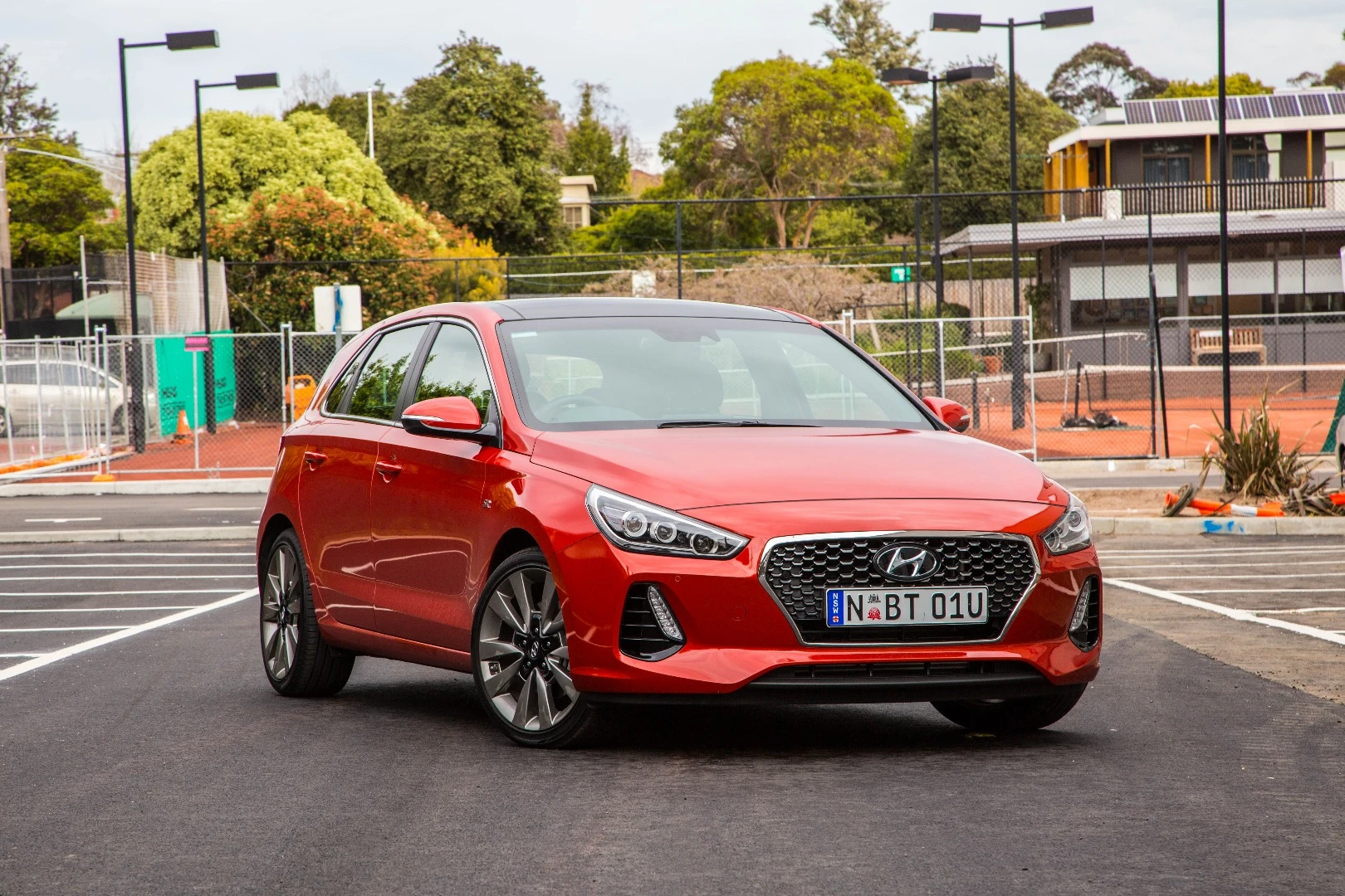 The i30 SR looks great in Burnt Orange