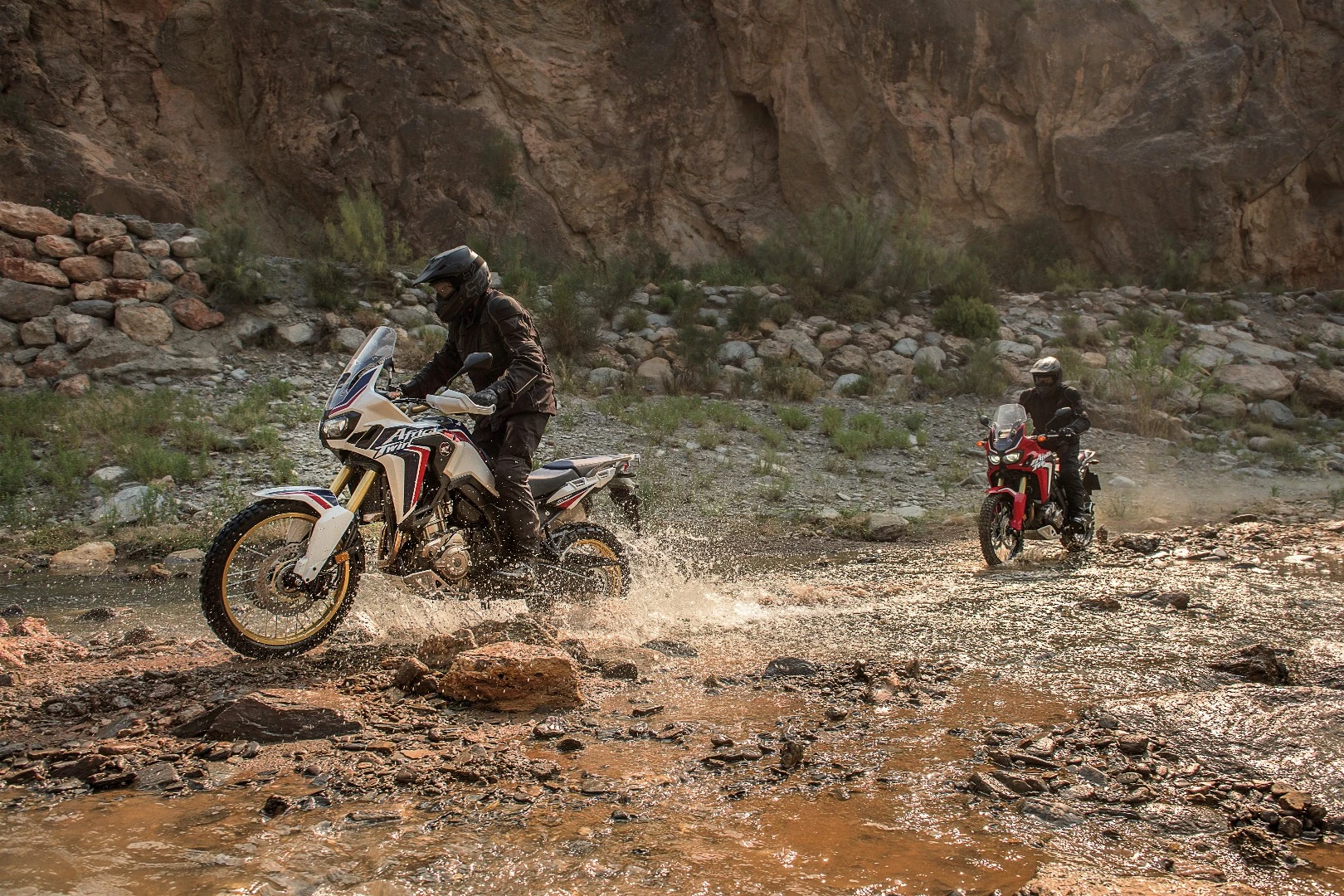 Honda says that the CRF1000L Africa Twin is a motorcycle that “has to perform in off-road situations as well as on-road long-range touring, and all points in between”
