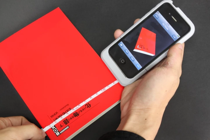 iTapemeasure pairs a physical tape with an app