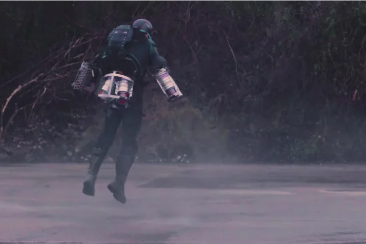 Gravity founder Richard Browning lifts off in the Daedalus flight suit