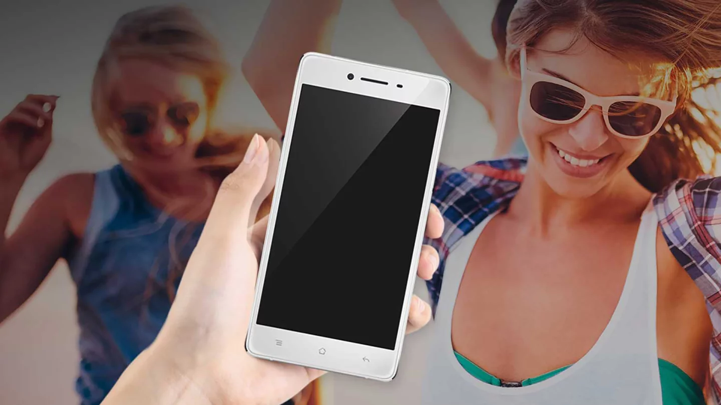 The handsets look similar, but the R7 Plus just edges the R7 (pictured)