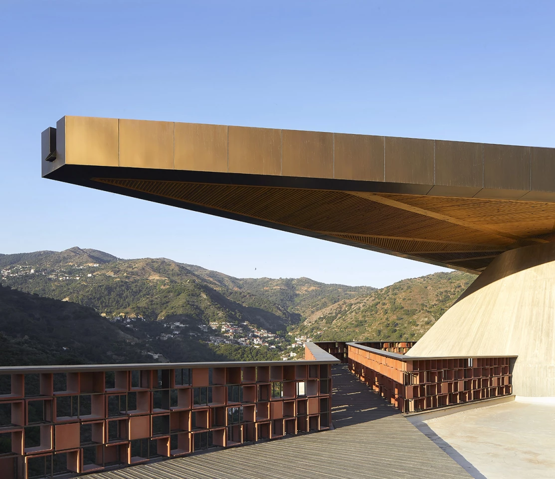 The upper section of the distillery boasts an observation walkway that weaves it way around the facility