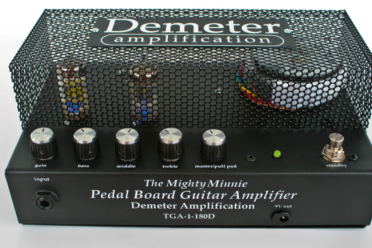The Mighty Minnie hybrid single channel guitar amp