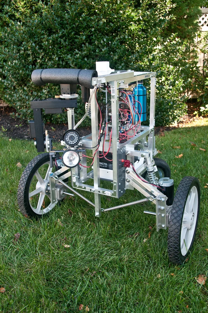 The PatrolBot Mark II designed, built, and programmed by Steve Norris