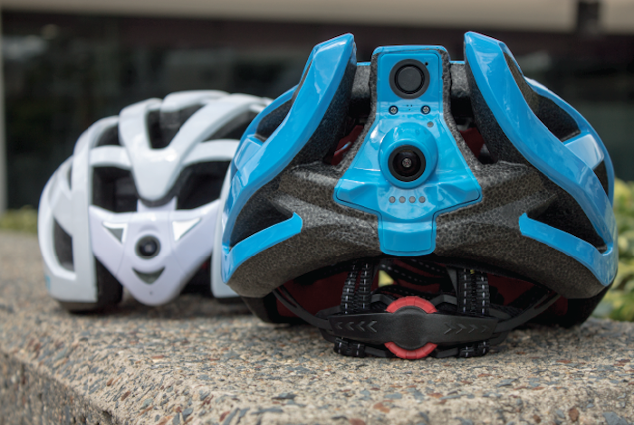 Each of the Cyclevision Edge's cameras record in Full HD at 30 fps, which is stored on twin 32 GB flash cards built into the helmet