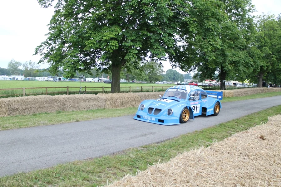 1975 VW Beetle Super Saloon driven by David Taylor