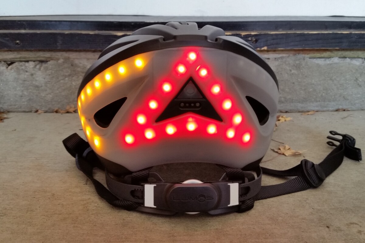 The turn signals of the Lumos helmet can be seen from the back and side