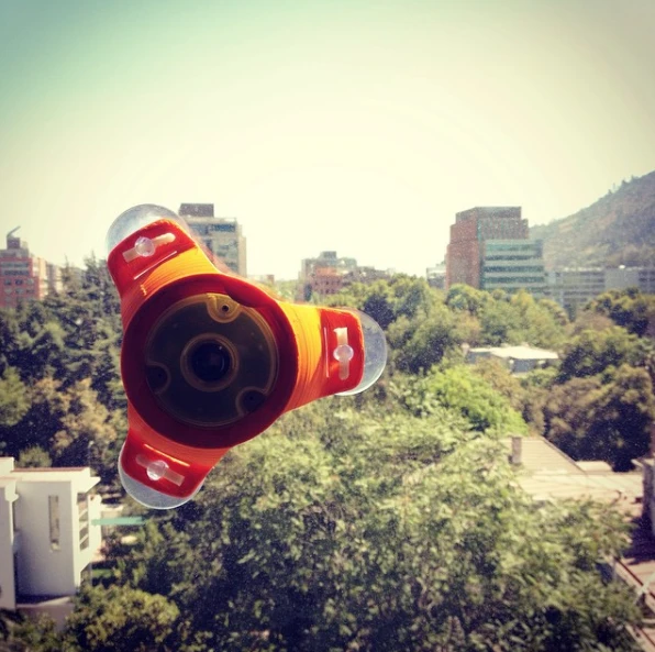The suction cup accessory mounts the Suli to a window