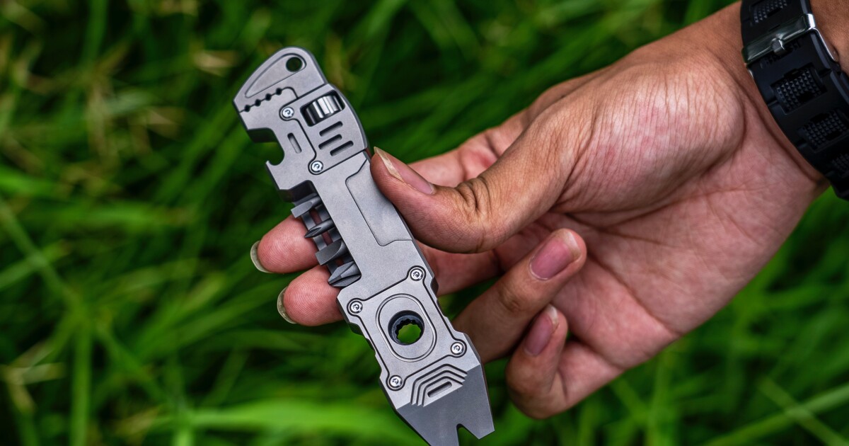 Six-function ratcheting titanium multitool packs its own bits Six-function ratcheting titanium multitool packs its own bits