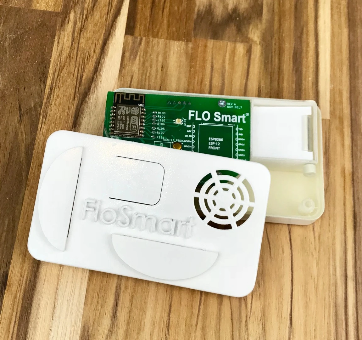 The FloSmart utilizes opposing magnetic force and linear hall effect sensors to measure the bend of its flap
