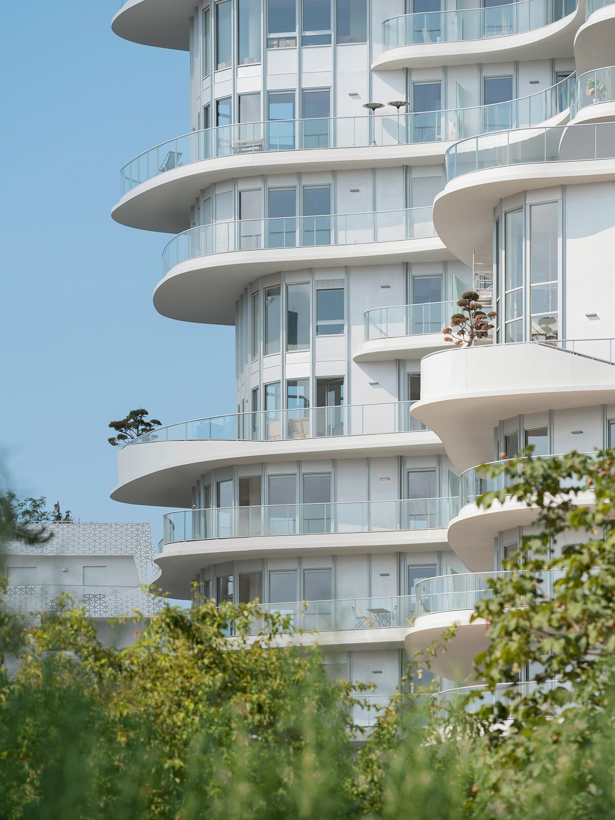 Unic's curvy exterior is designed to ensure every resident has access to fresh air and daylight