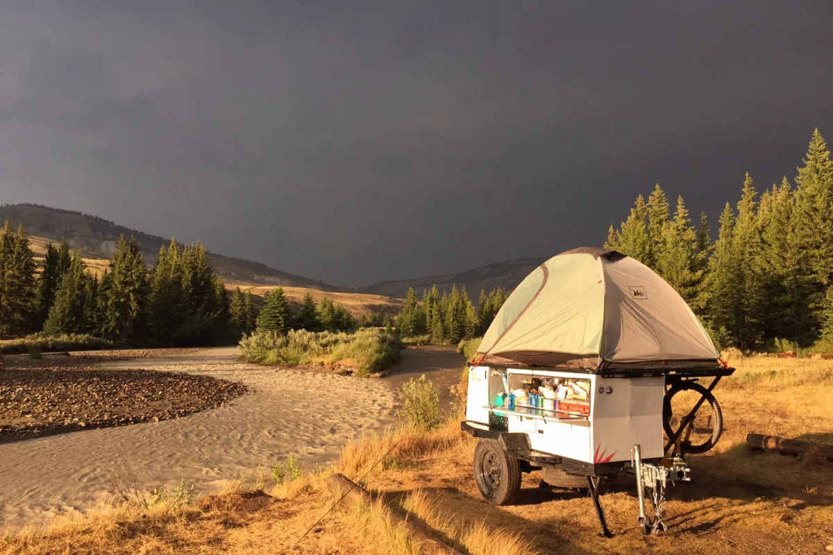 With its top platform, built-in storage and work space, the Taxa provides the infrastructure for organized camping