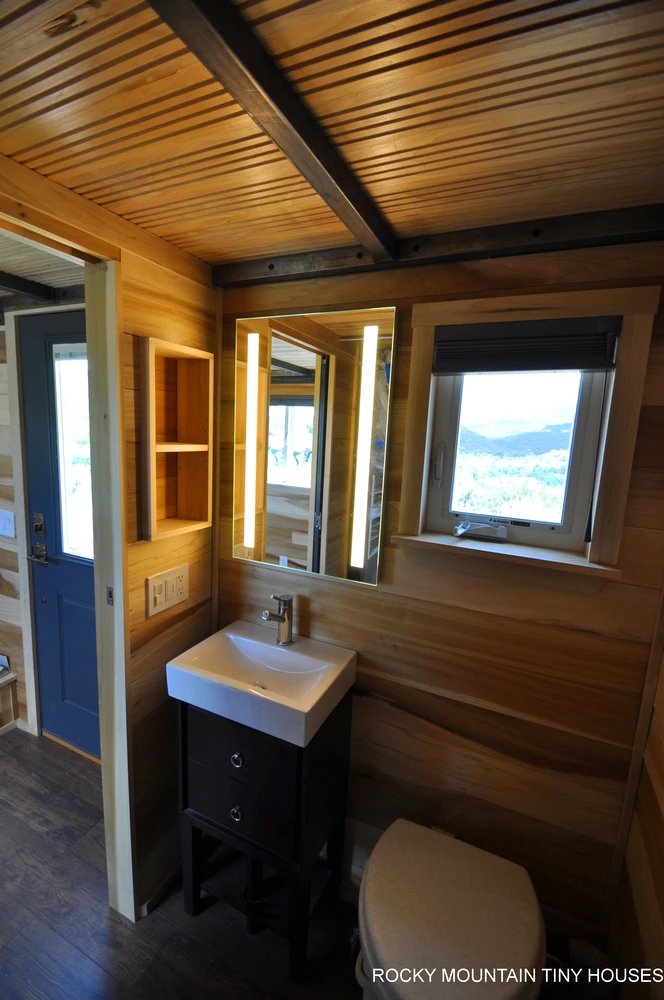 The Pemberley's bathroom