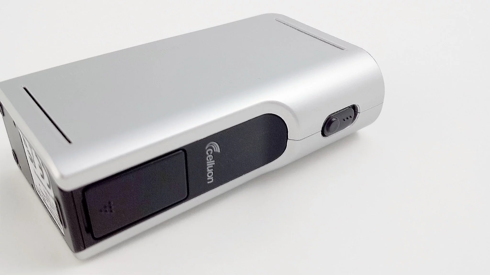 The Celluon Epic has an attractive, tightly-constructed design