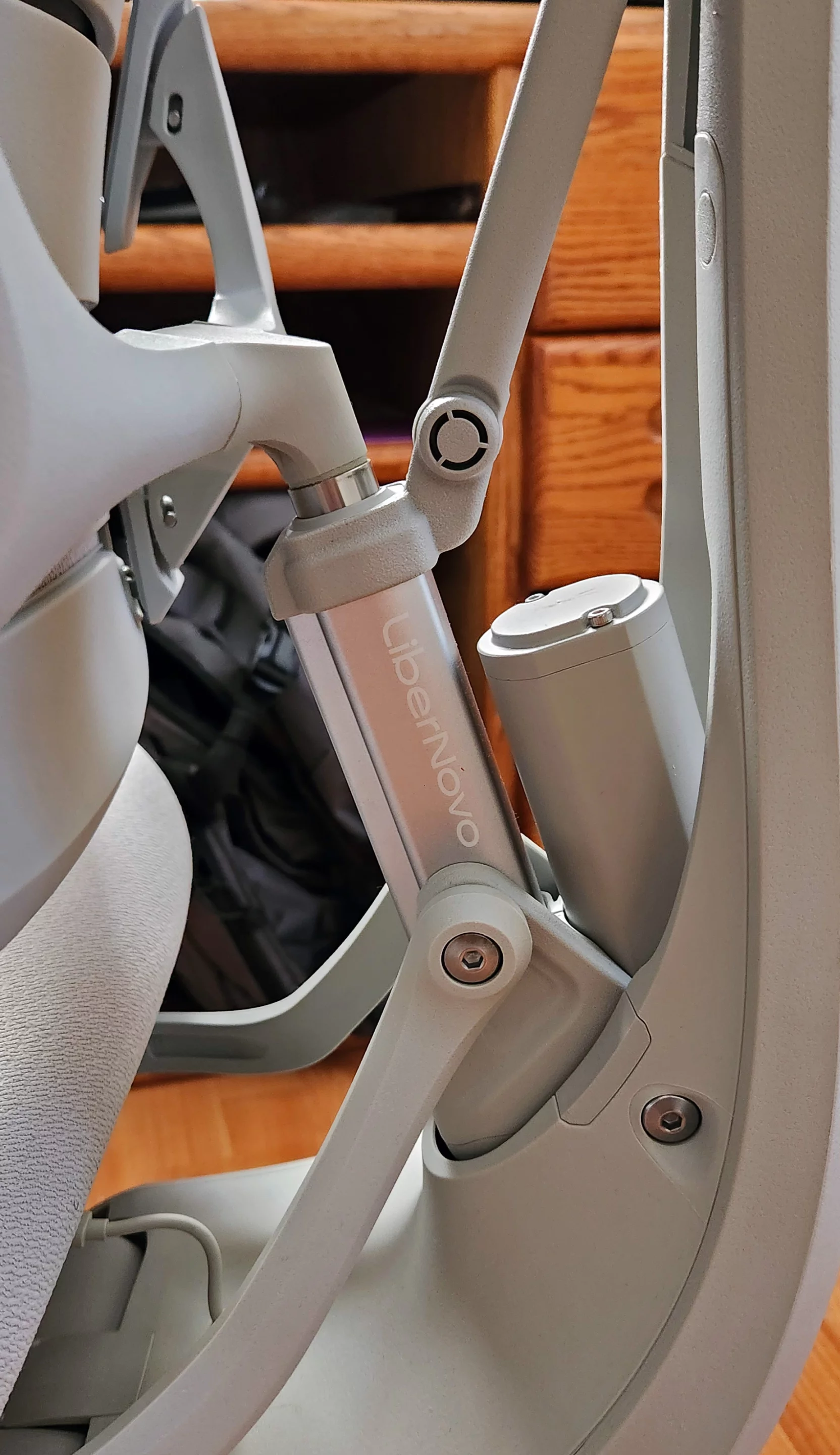 The OmniStretch motor can lift up to 300 lb as it stretches out your back