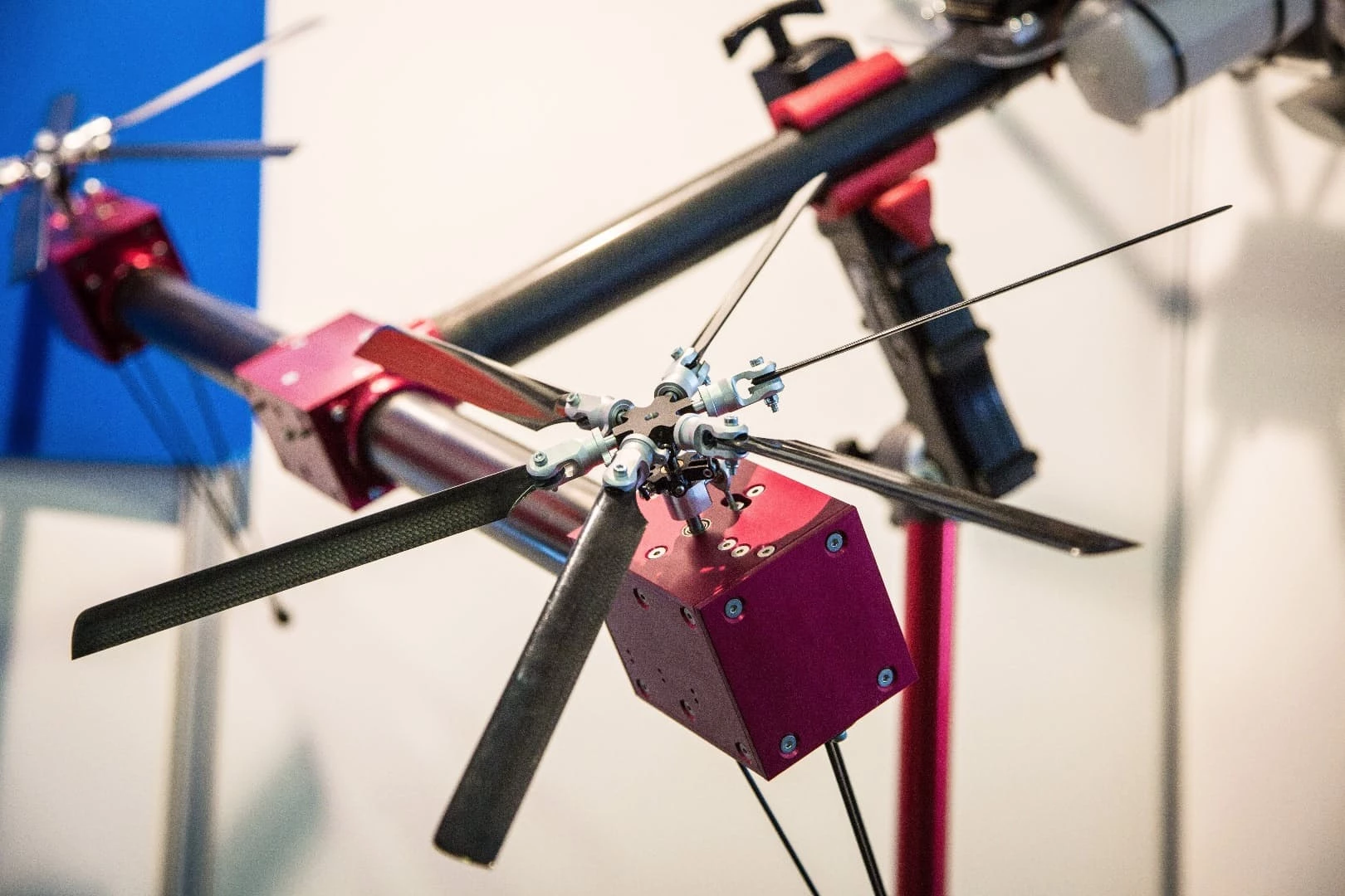 45cm diameter variable pitch props