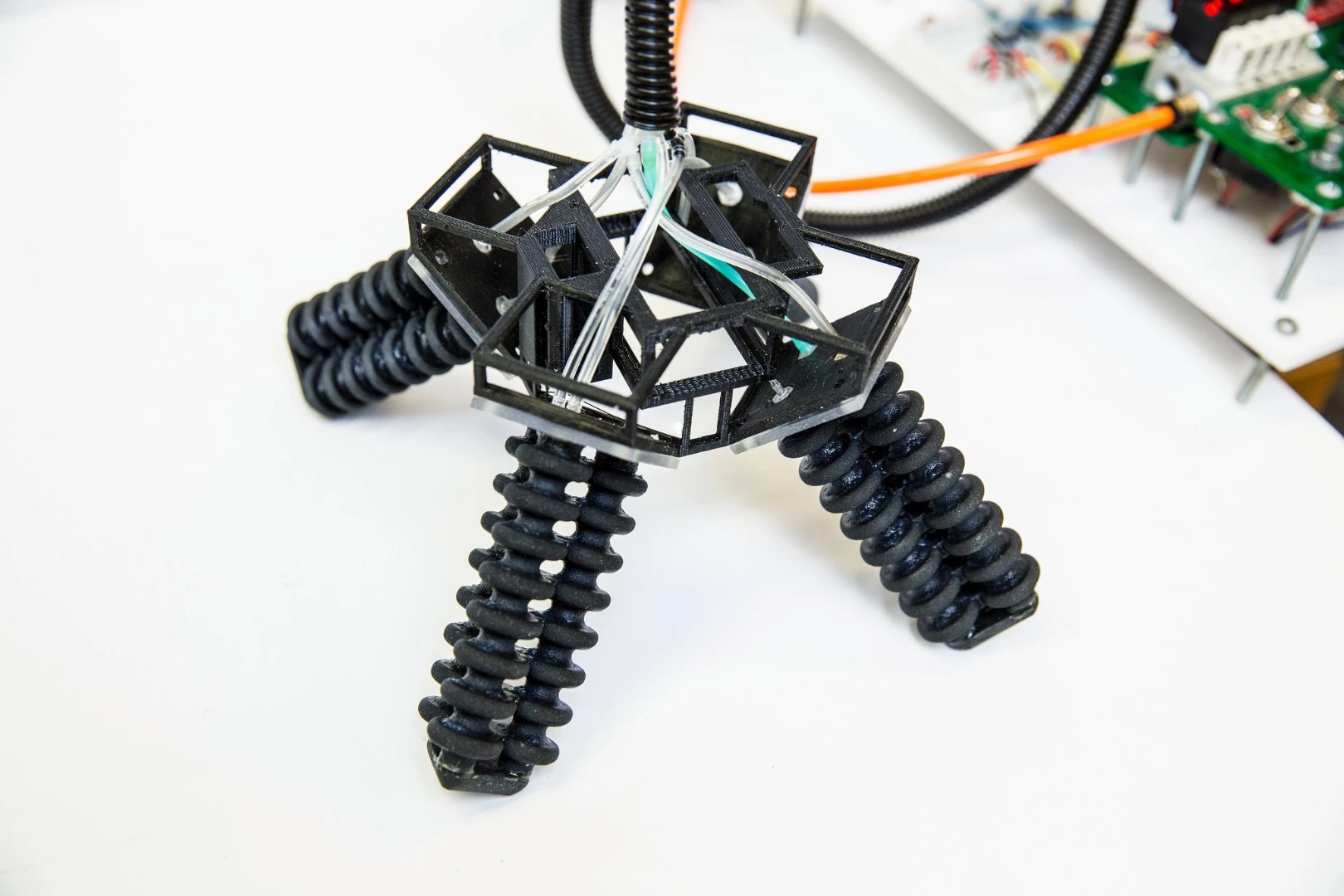 The UCSD robot incorporates a mix of hard and soft robotics inspired by nature