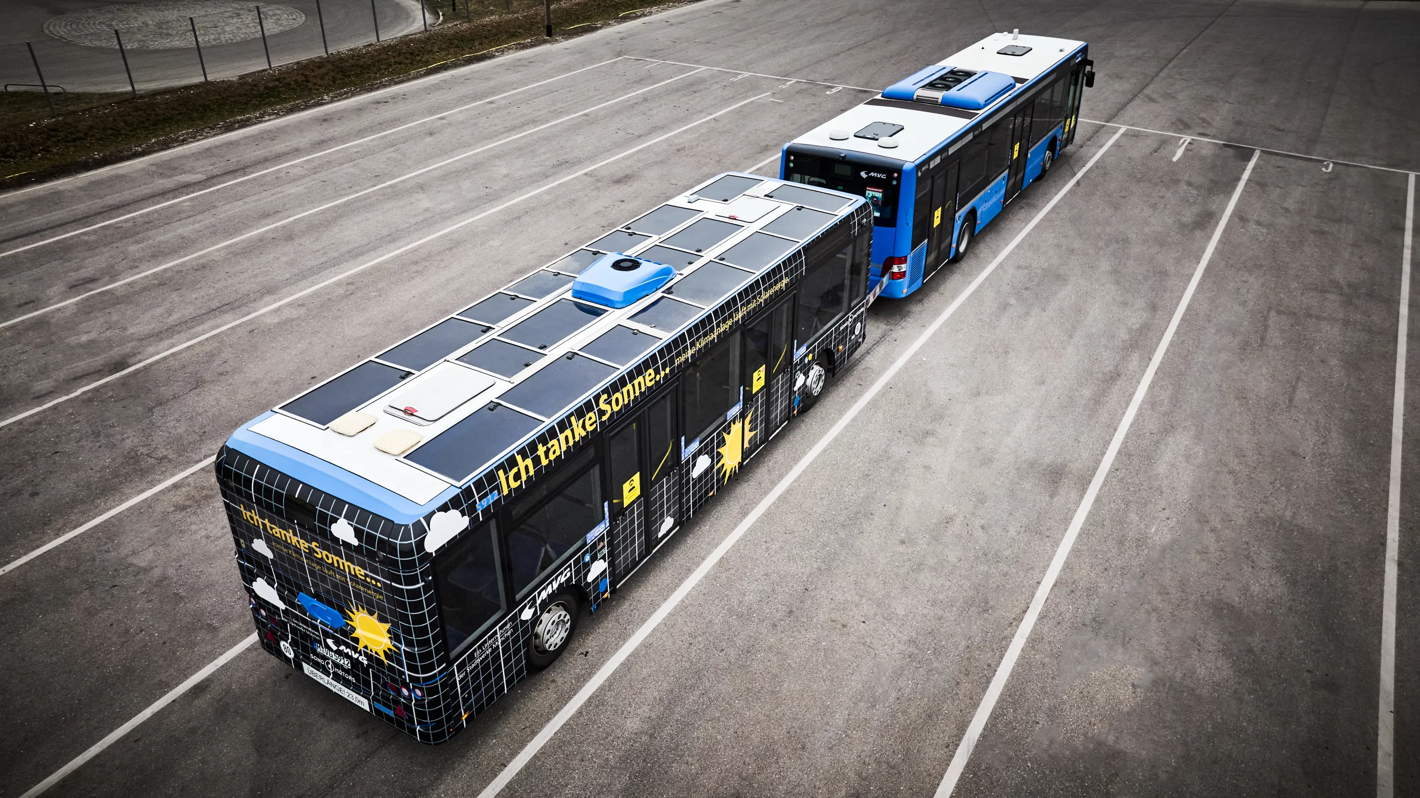 Following technical approval by local authorities, the Sono Motors/MVG solar bus trailer will begin service on the streets of Munich in the near future