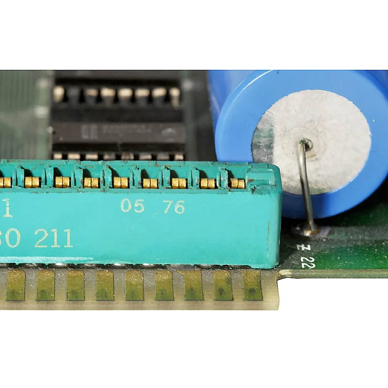 The only modern additions are a replica cassette-interface-card and the cassettes containing the operating software