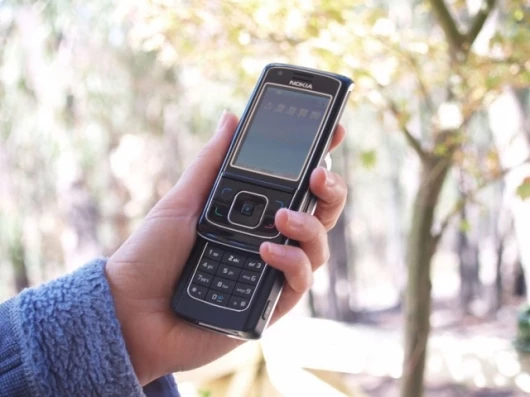 Sending sending a text message from abroad in the EU now costs a maximum €0.11
