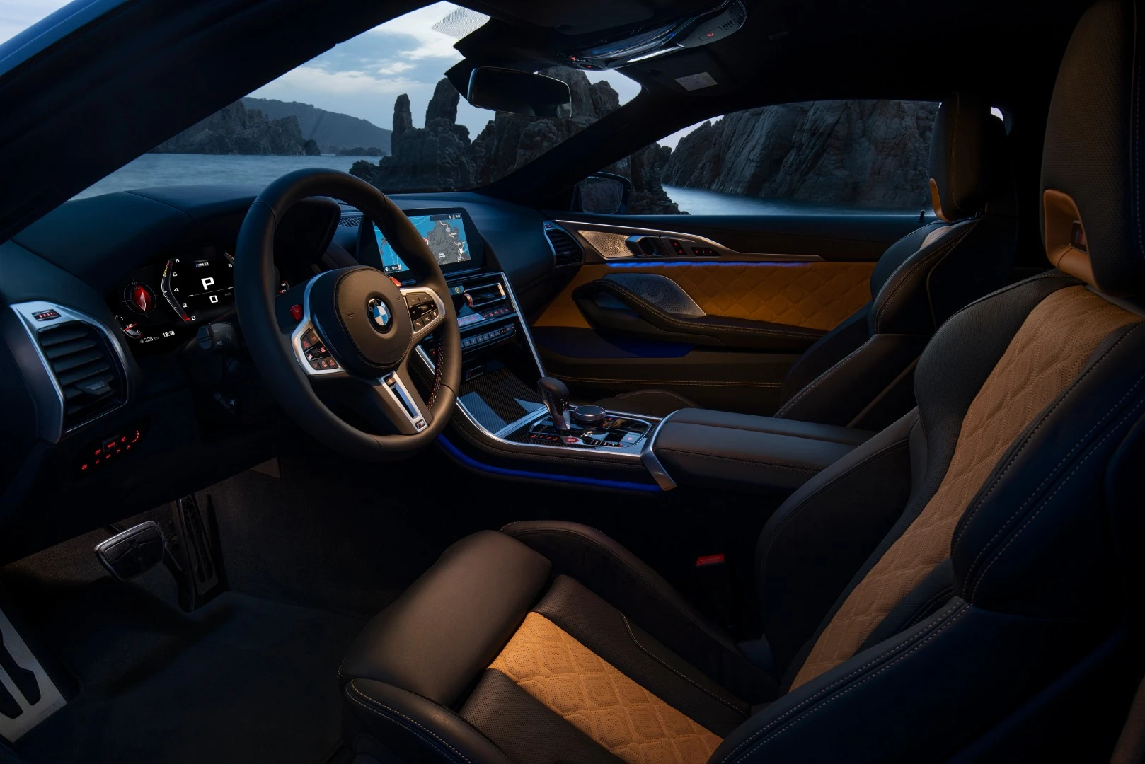 M8 Coupe interior
