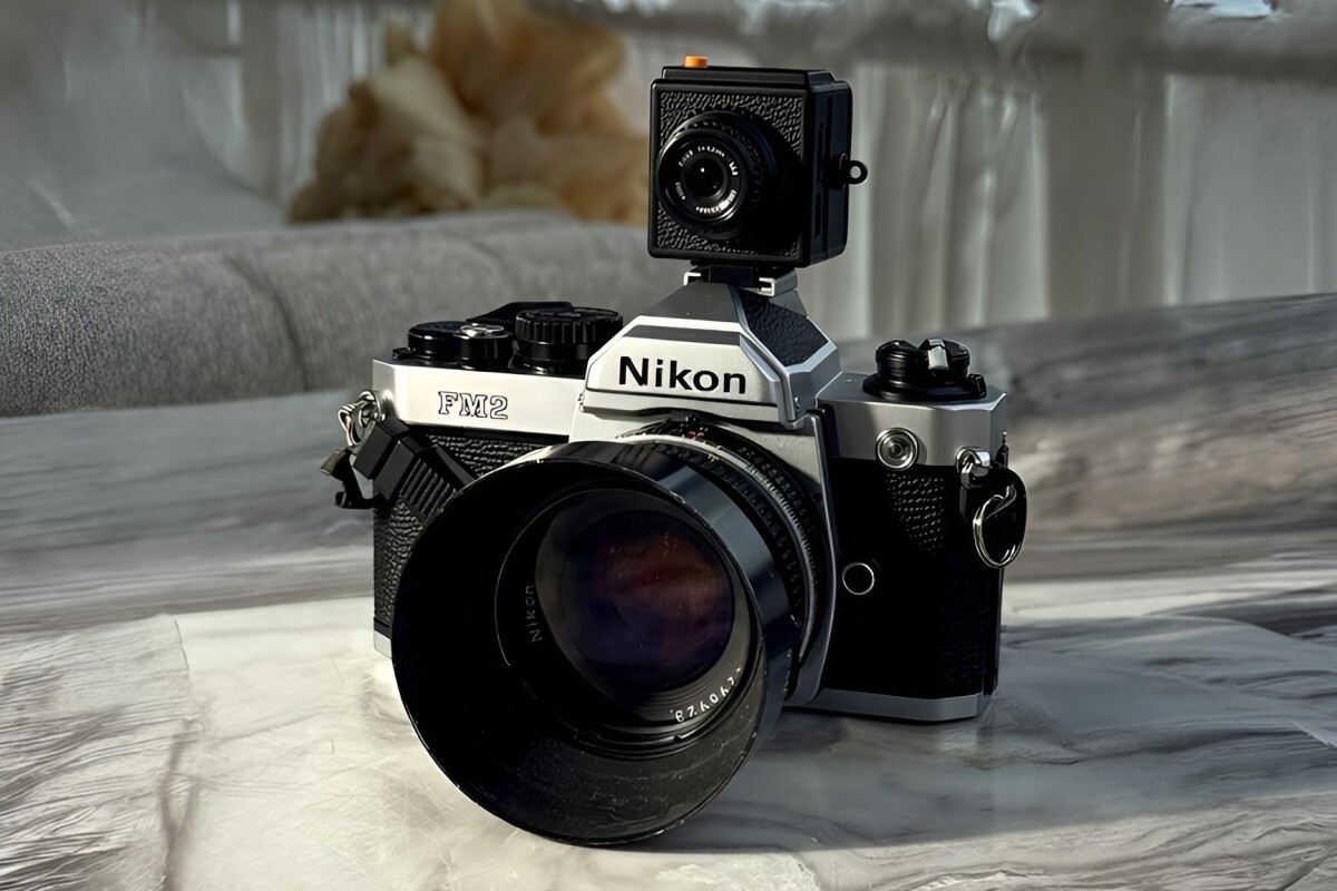 Pop-on digi-cam brings new life to old film cameras