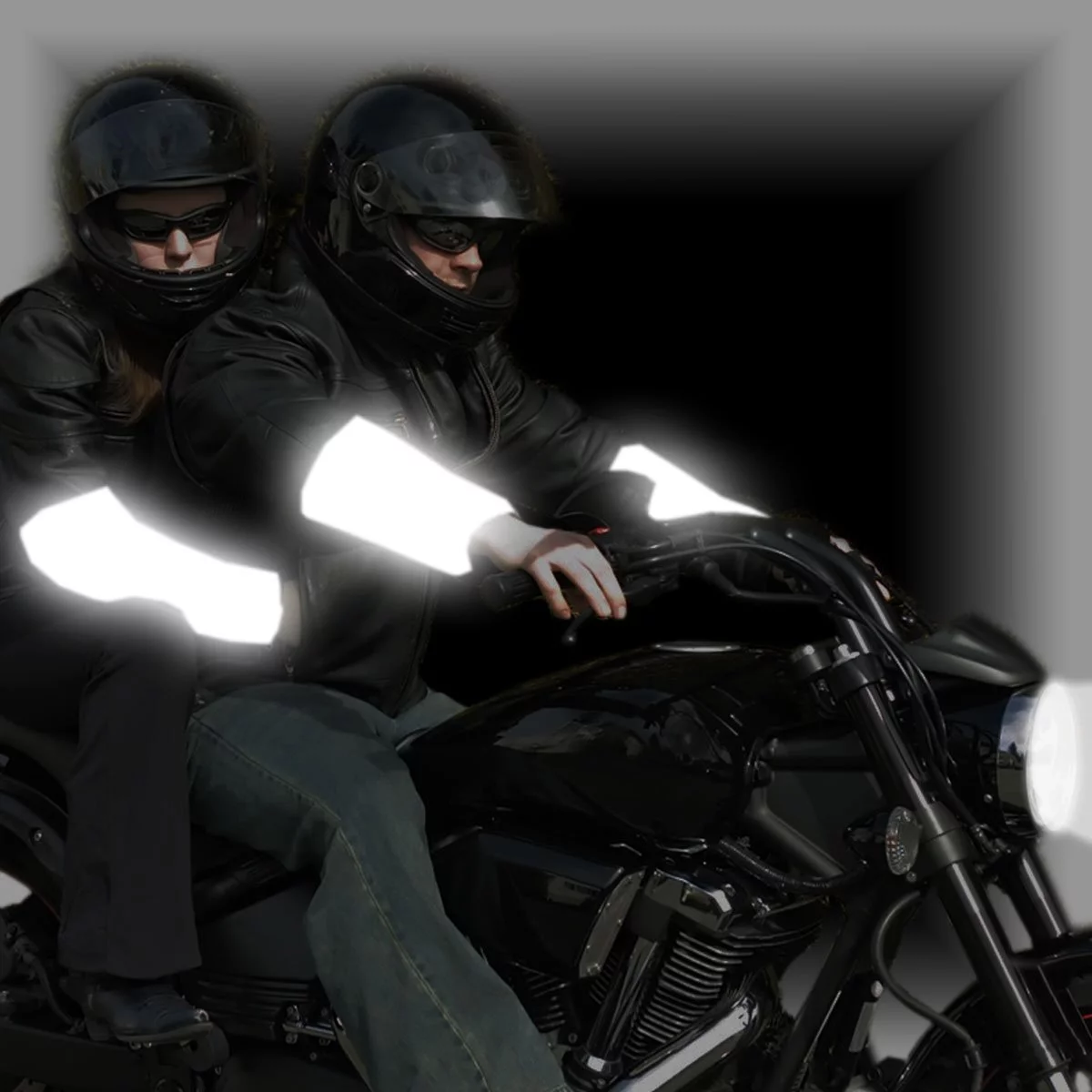 With their glass beading, Realflex wraps reflect light and illuminate the rider