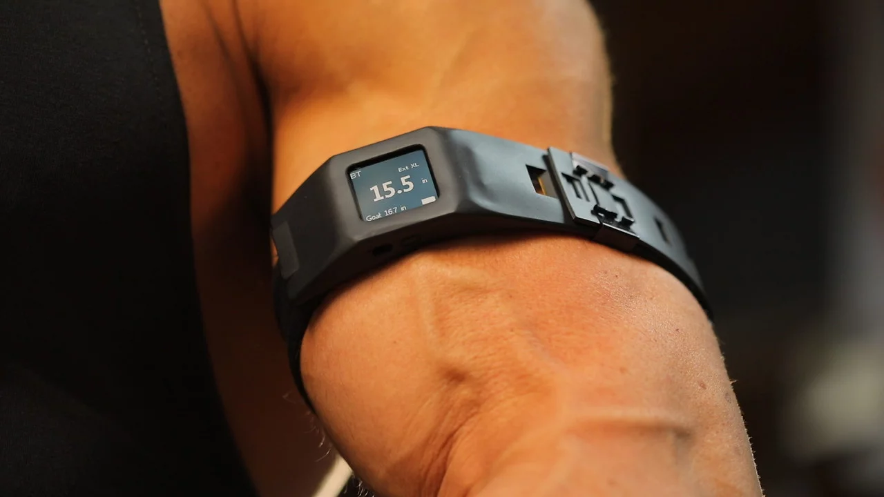 Depending on where XLFLEX is being worn, its LCD display can be electronically flipped over in order to appear rightside-up to the user