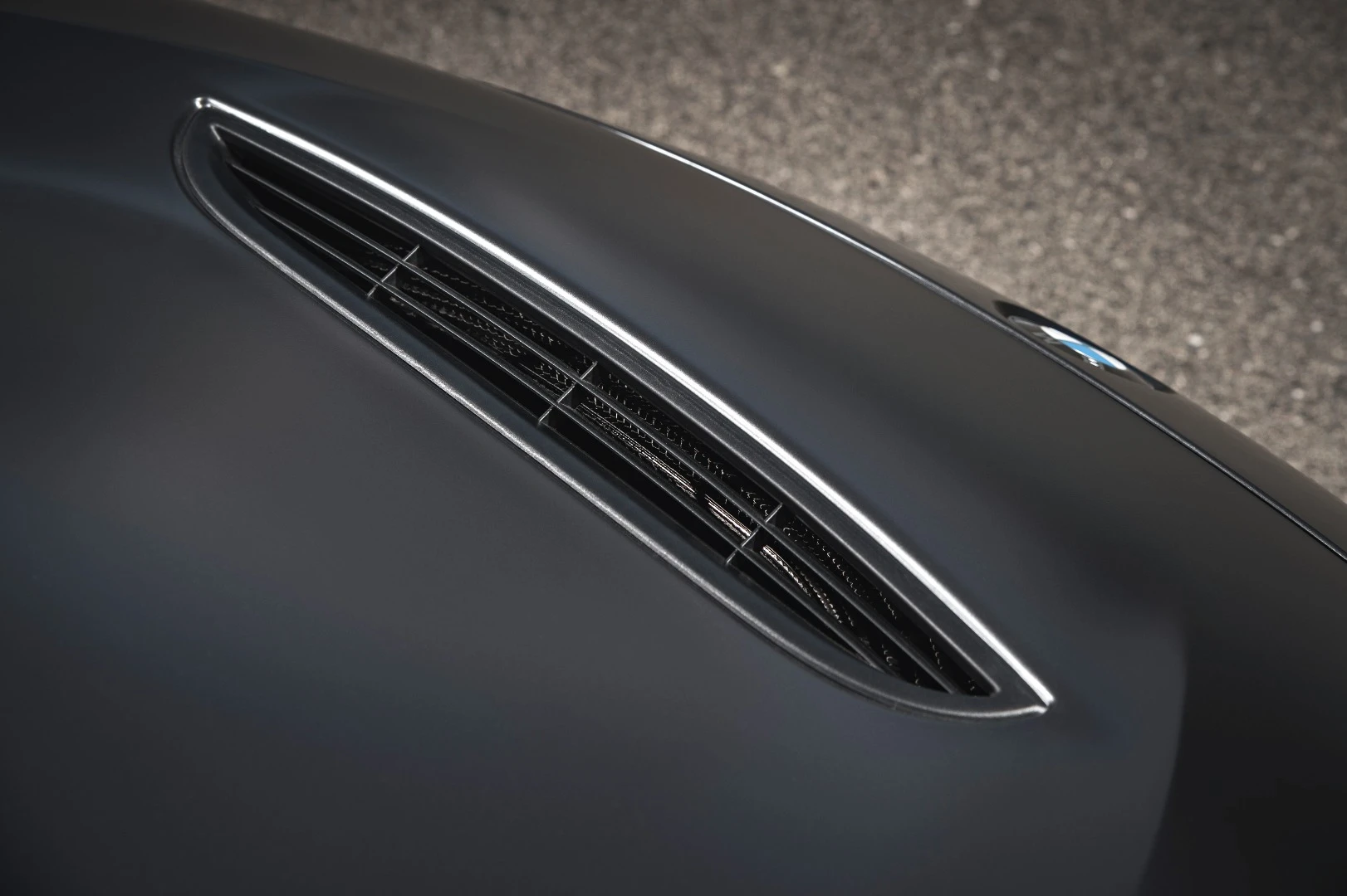 The CFRP bonnet and boot contribute to a 50 kg weight saving