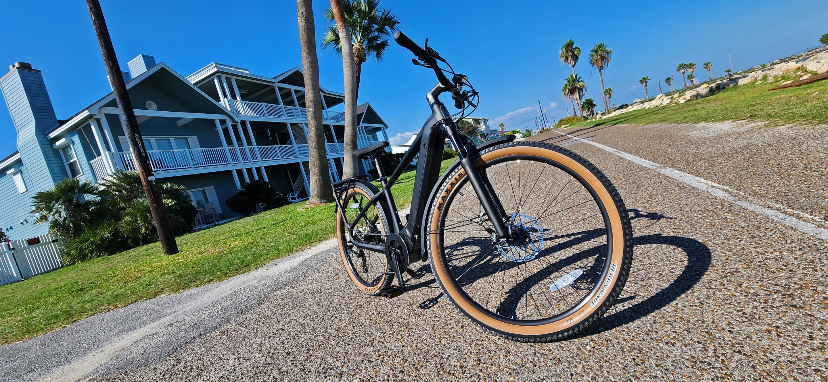 Whether you're out for a quick jaunt to the store, commuting to work or school, or just riding for fun, the Prodigy V2 ticks all the boxes