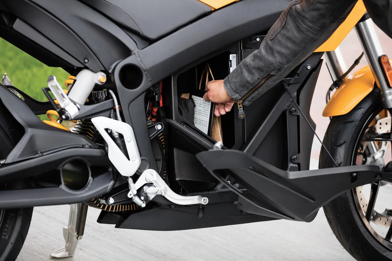 2017 Zero S ZF6.5: lockable storage compartment will come in handy