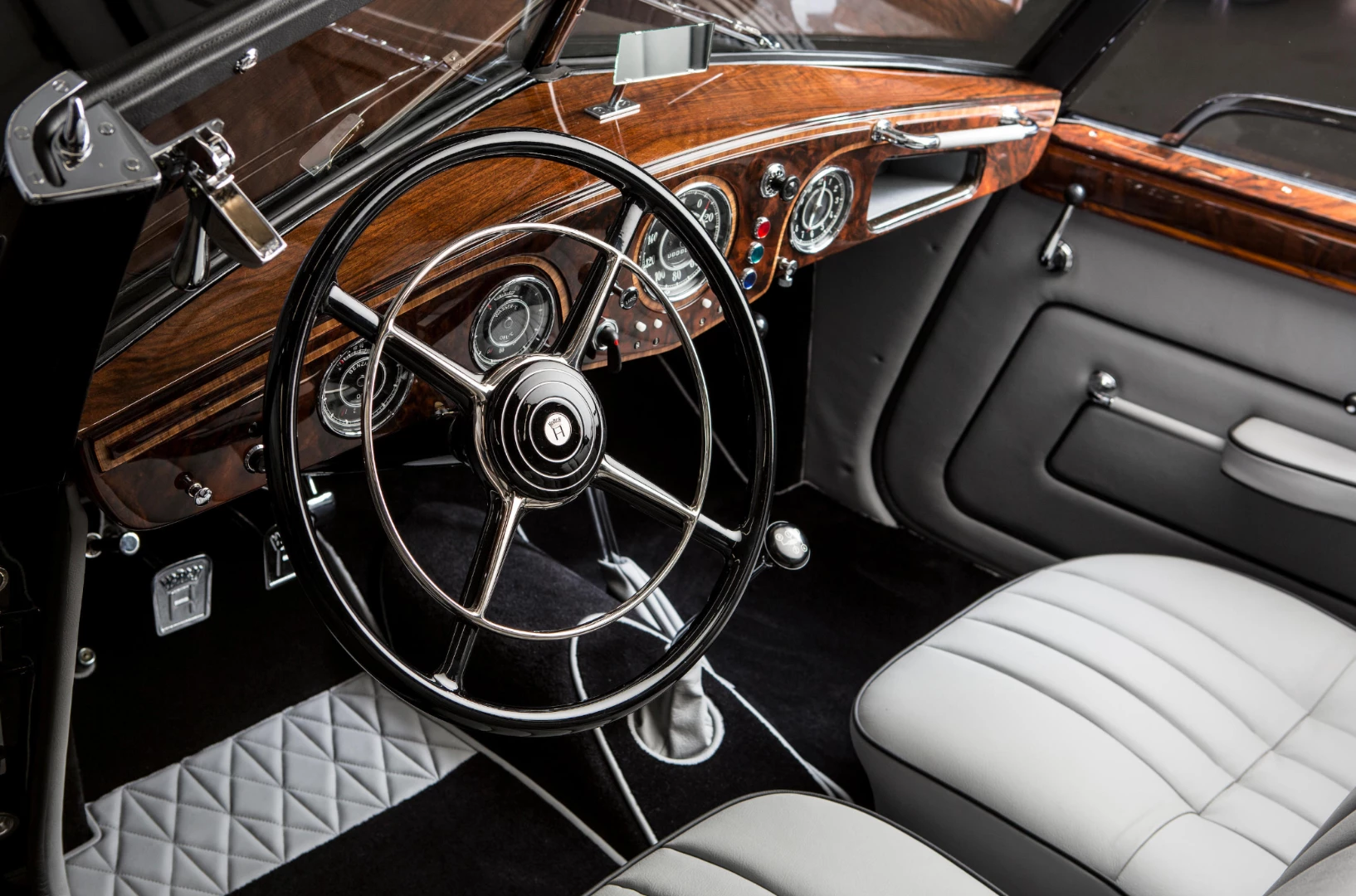 Horch was the only serious domestic rival to Mercedes-Benz in the decade prior to WW2, with the brand eventually becoming Audi. Introduced in 1936 season, the 4.9-liter Type 853 used an inline eight cylinder engine driving through a four-speed overdrive gearbox and with servo-assisted hydraulic brakes. The Horch 853a Sportcabriolet is a masterpiece, and though 950 were built, only a handful survive. This car was fully restored by Horch Classic with work finishing in 2017. Estimated to sell for €600,000 to €800,000, it failed to make reserve.