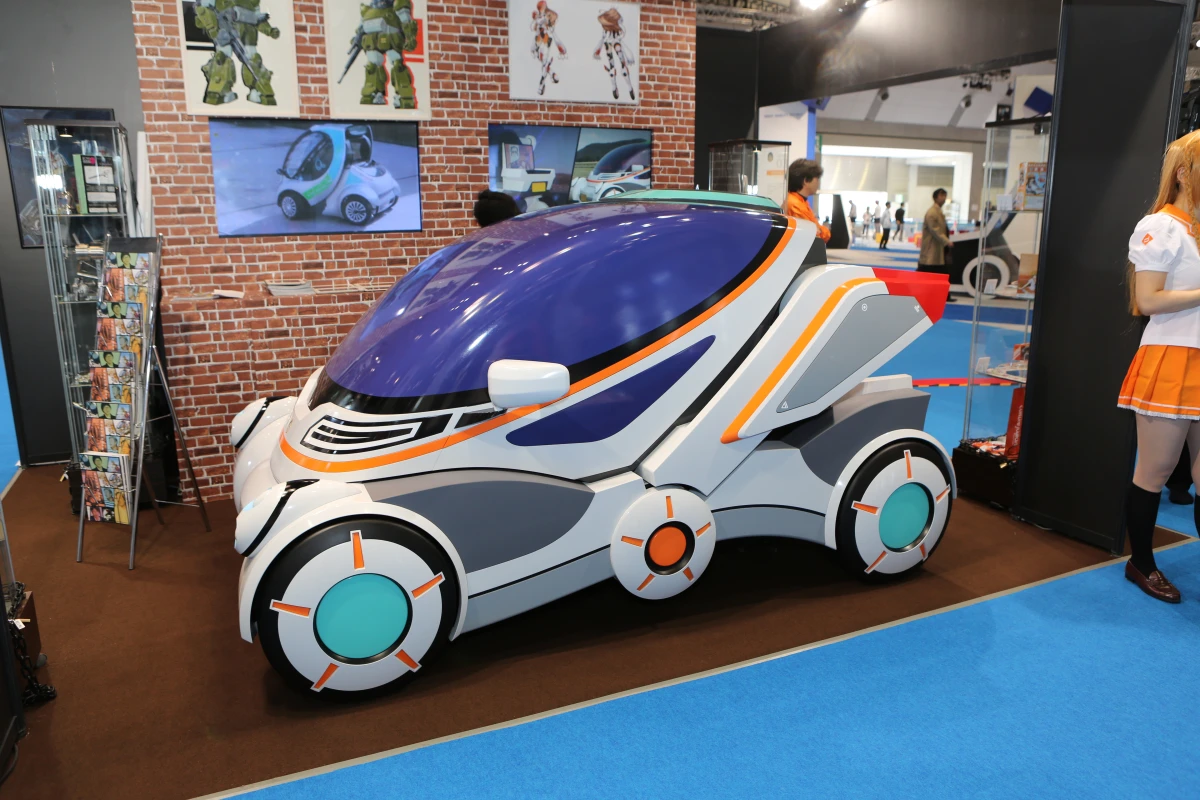 The Gundam-inspired "Niigata model" Hiriko folding electric car mockup at the Tokyo Motor Show (Photo: Mike Hanlon / Gizmag.com)