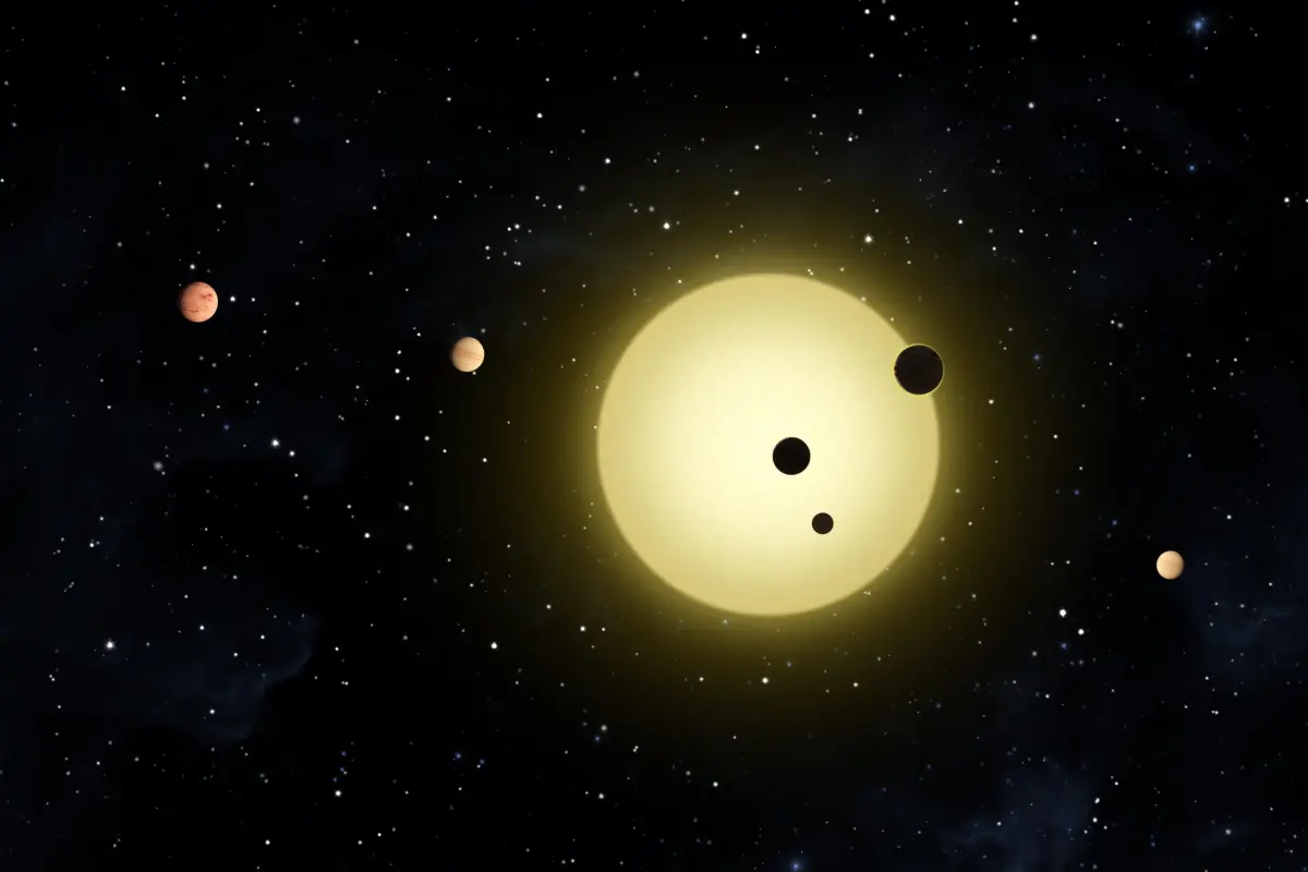 Artist's impression of Kepler-11 planetary system as three planets transit - observed by NASA's Kepler spacecraft on Aug 26 2010 (Credit: NASA - Tim Pyle)