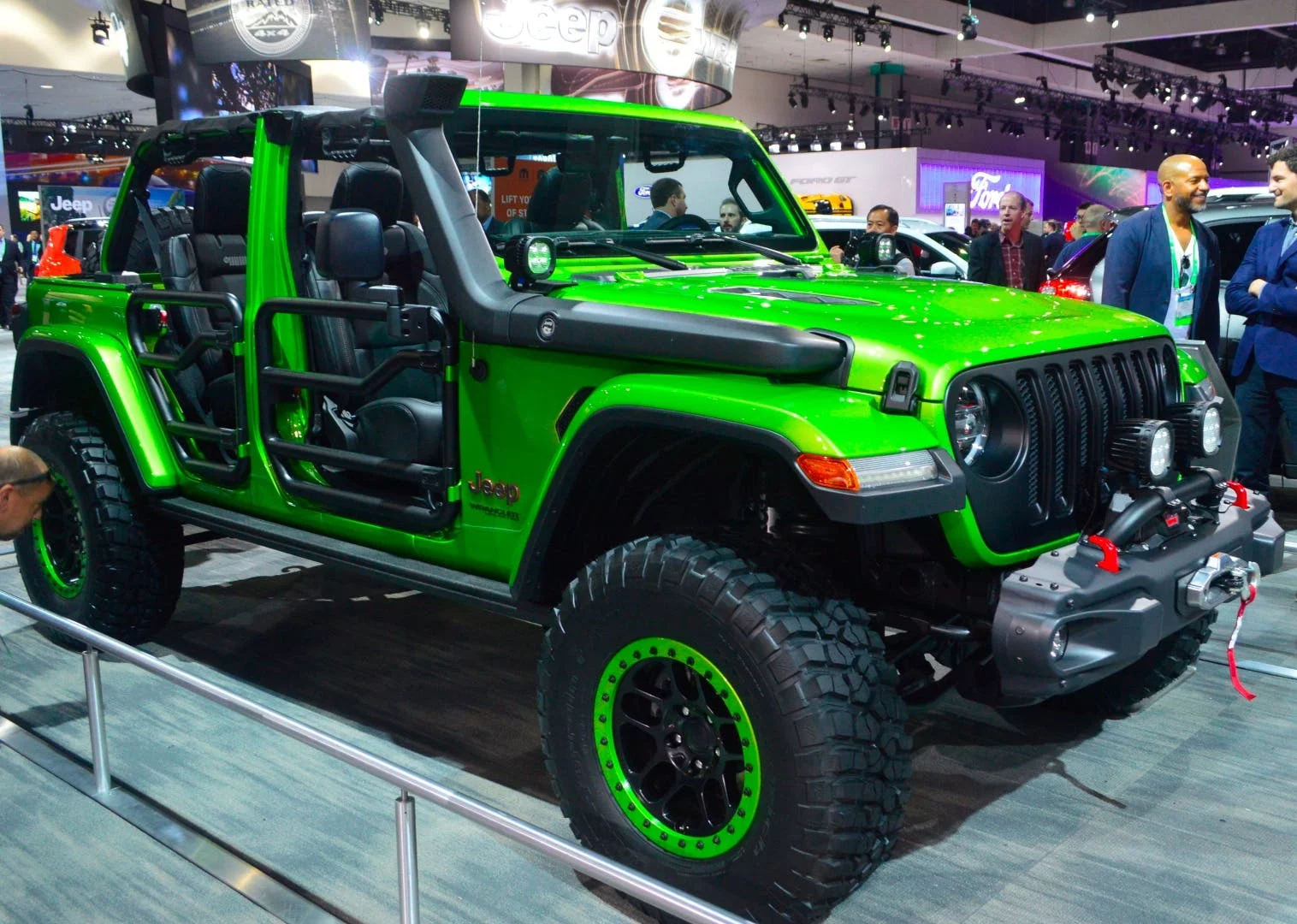 Mopar didn't waste any time, showing all kinds of accessories for the JL Wrangler at the 4x4's LA Auto Show debut
