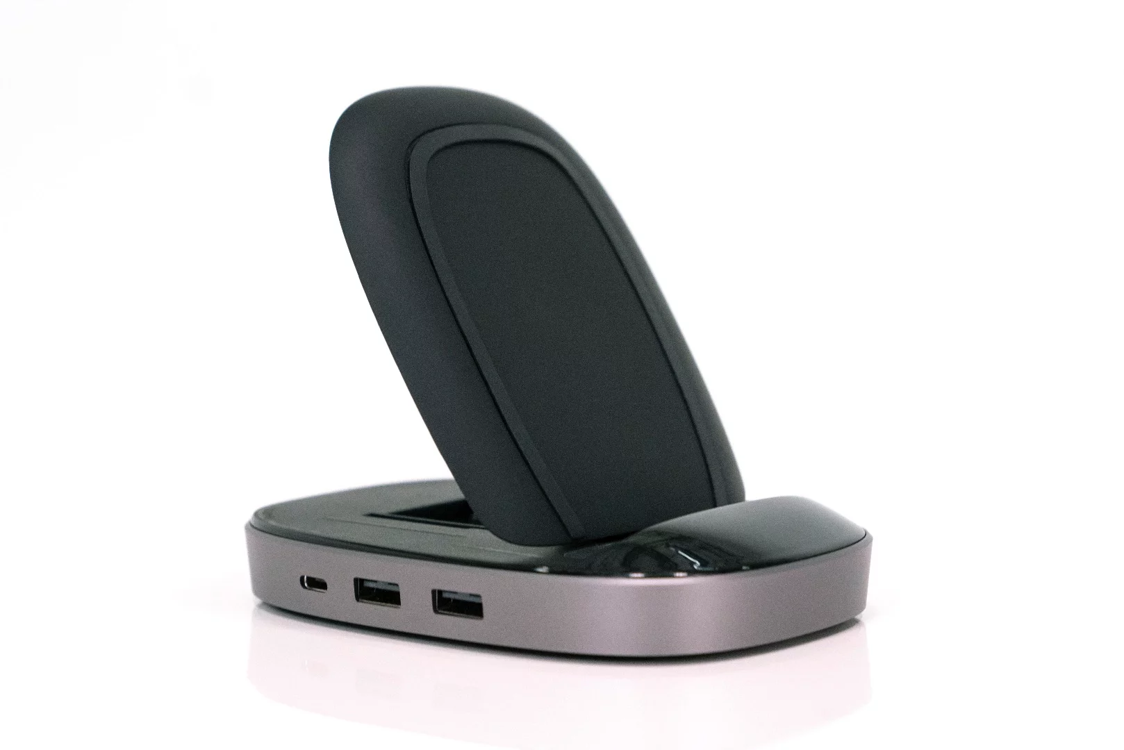 The hub holds three regular USB-3 ports