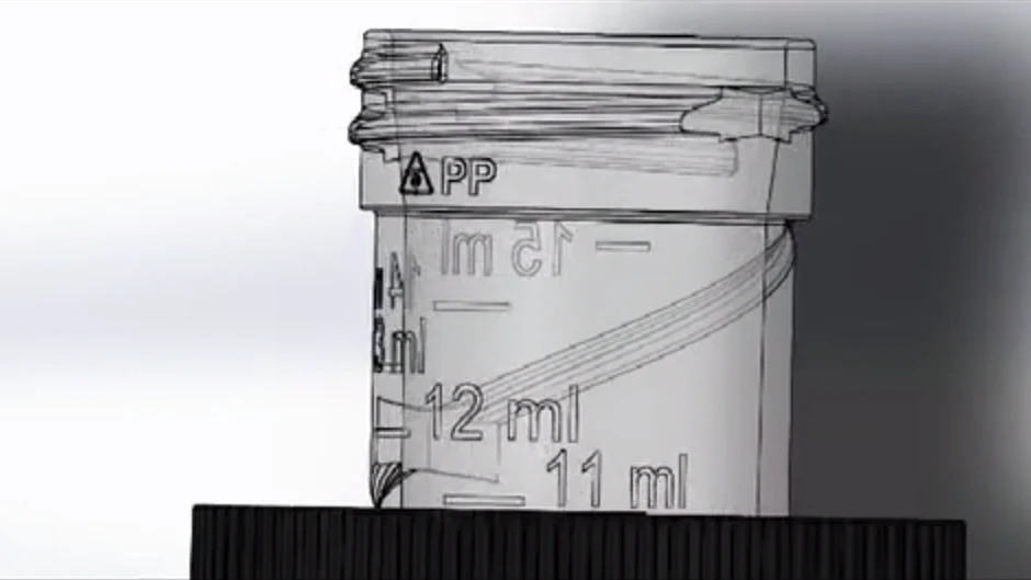 The storage of the receptacle is adjusted by twisting it to the desired quantity, with measurements marked in either quarter teaspoon increments or milliliter increments